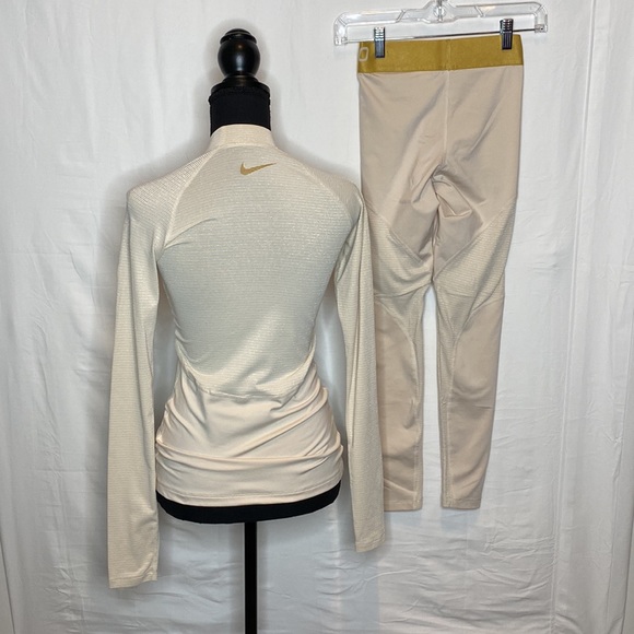 Women's Dri-Fit Long-Sleeve Set - Picture 4 of 4